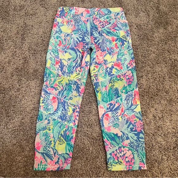 {Lilly Pulitzer} Luxletic Weekender Cropped Leggings - Mermaid Cove - Picture 10 of 13